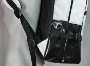 Boden aus robuster LKW Plane