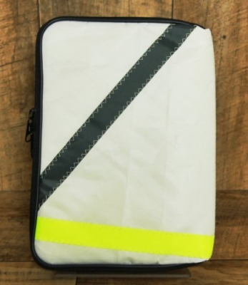 Tabletcover backside trim strips
