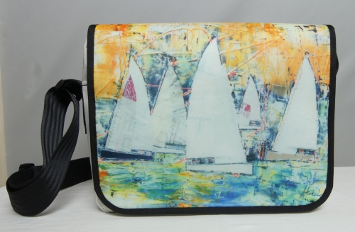 Schultertasche mit Yachtgemälde der Marinemalerin Heinke Böhnert