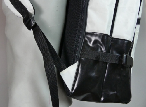 Boden aus robuster LKW Plane