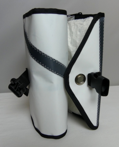 Opend bag with Inox eyelet