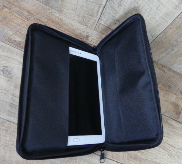 Tabletcover open inside view