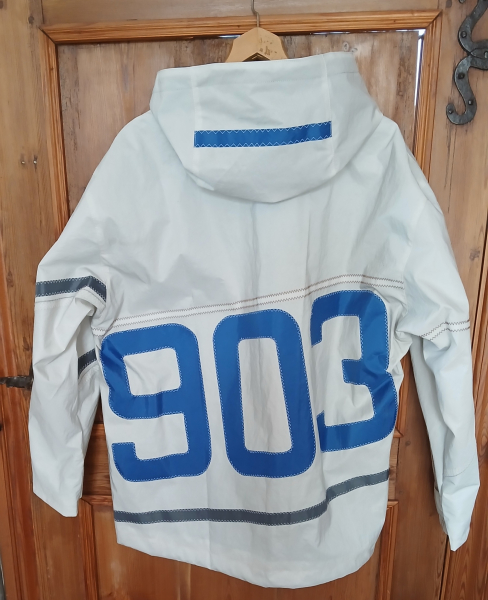 Segeltuchjacke mit Kapuze